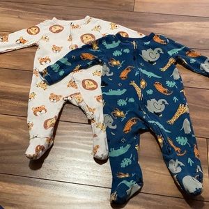 Bundle of Two 6-9Mo Old Navy Sleepers